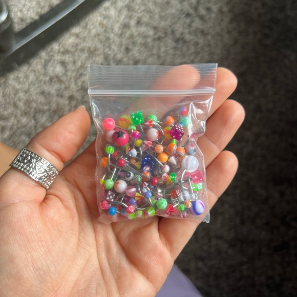 Bellybutton and eyebrow rings - Picture 3 of 5